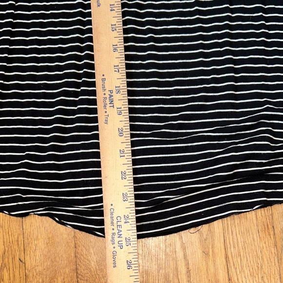 A&E Soft Sexy Tank Top Elegant Black and White‎ Striped Lace up front v size s - Picture 7 of 7